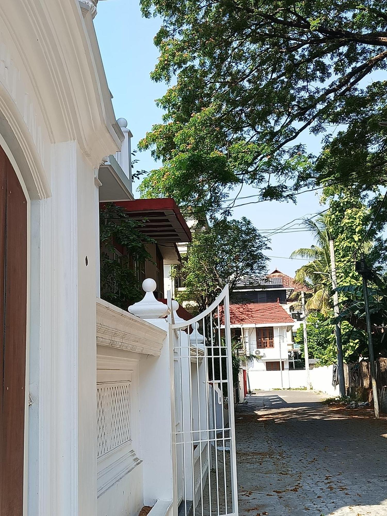 Elzas Fort Inn Kochi Exterior foto